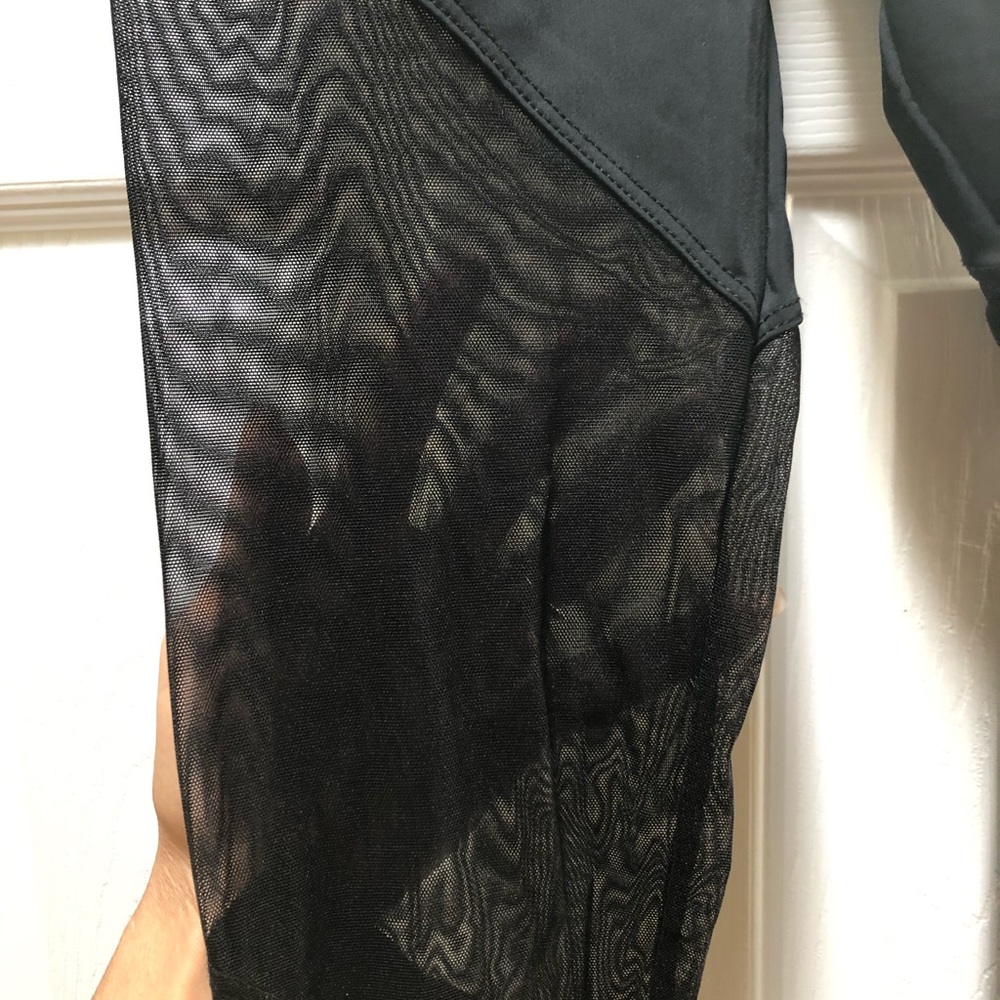 Onzie Track High-Rise Leggings - Picture 4 of 7